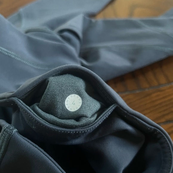 Lululemon All The Right Places Crop - Picture 3 of 9